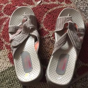 Like new Sketcher sandals 11